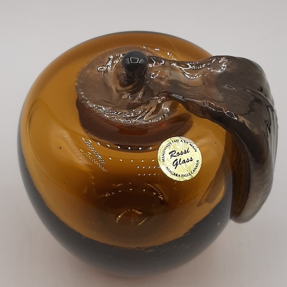 Rare Rossi Niagara Falls Canada Hand Blown Amber Glass Apple With Label - Picture 5 of 7